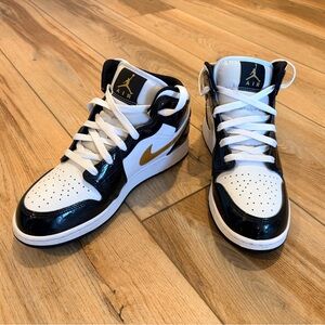 Nike Air Jordan 1 Black and White High-Top Sneakers